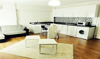 Akin 4*