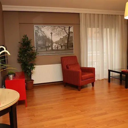 公寓式酒店 阿金套房酒店 4*