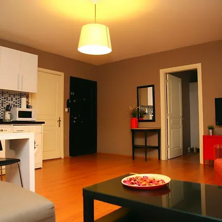 Akin Hotel apartamentowy 4*