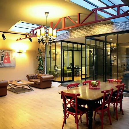 Hotel apartamentowy Akin